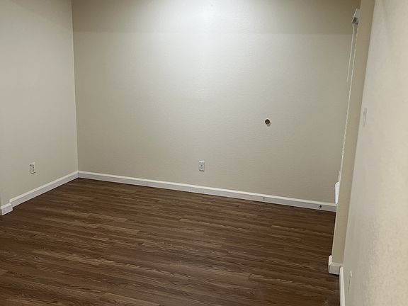 2nd image of 10031-10059 Macarthur Blvd
