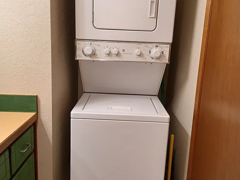 W/D in unit. Handles small and medium loads well. Not good for big loads. W/S/G included in lease, so pay only electric and added extras as desired.
