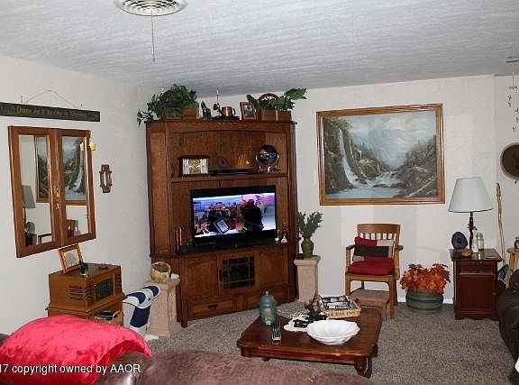 5th image of 712 Cotter Dr