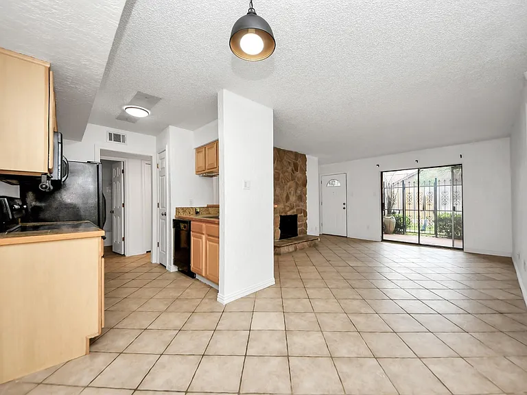 17331 Red Oak Dr #55 — Photo 17