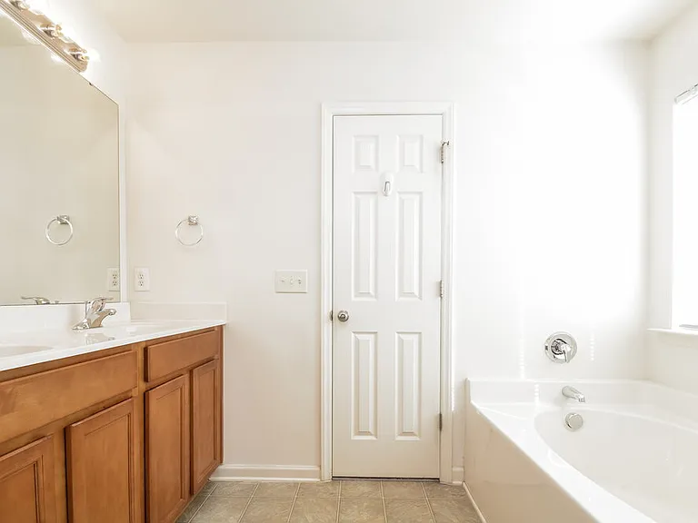 222 Timber Mdw — Photo 8