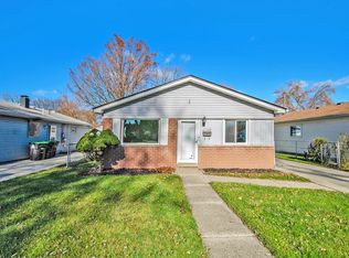 23628 Champaign St, Taylor, MI 48180