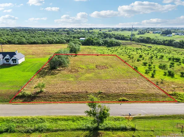 371 COUNTY ROAD 405 LOT 2, Floresville, TX 78114