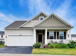 420 Radcliff Ln, South Elgin, IL 60177