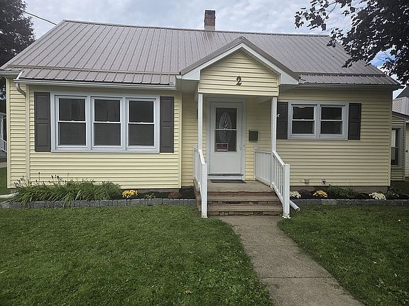 3rd image of 2 Scott Ave