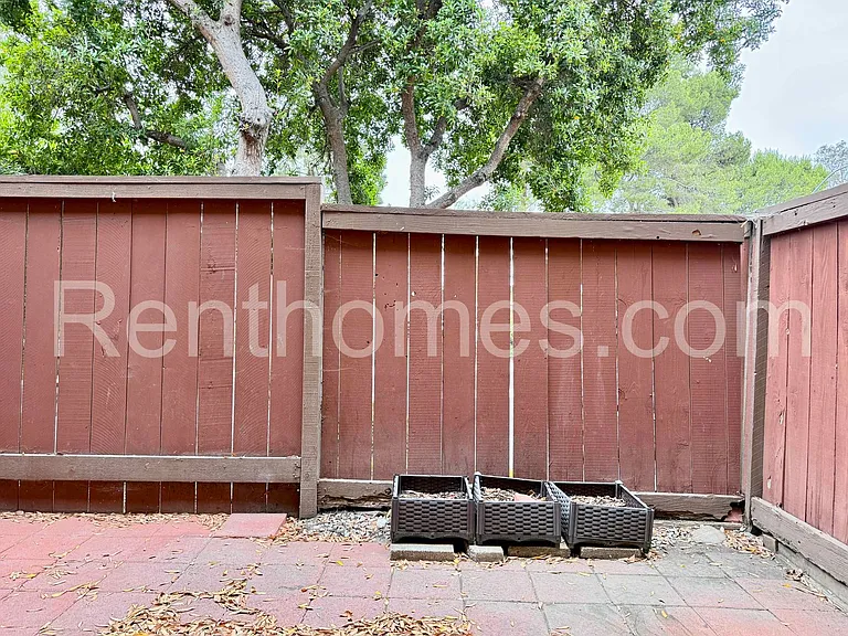 9405 Gold Coast Dr #A8 — Photo 10