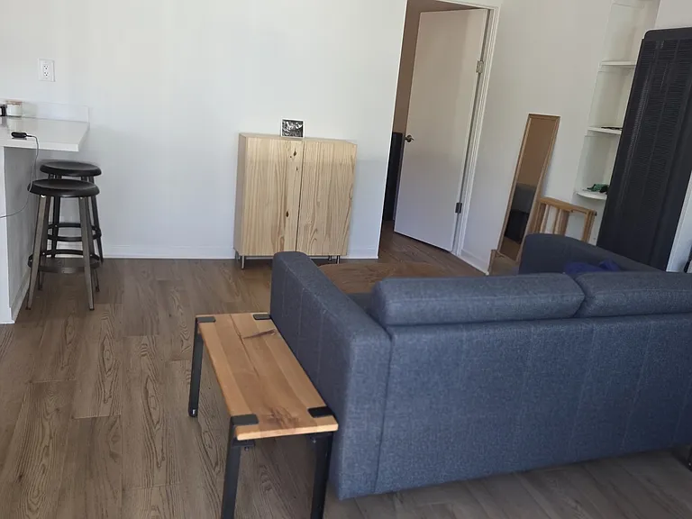 2319 Carleton St #B — Photo 12