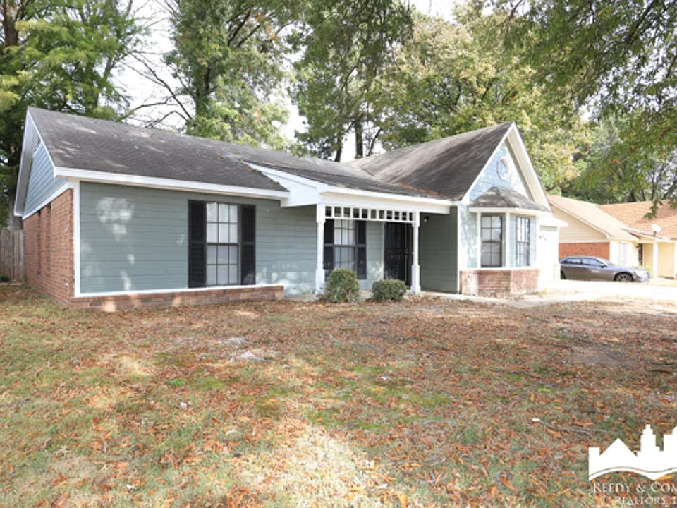 6482 Lake Valley Dr