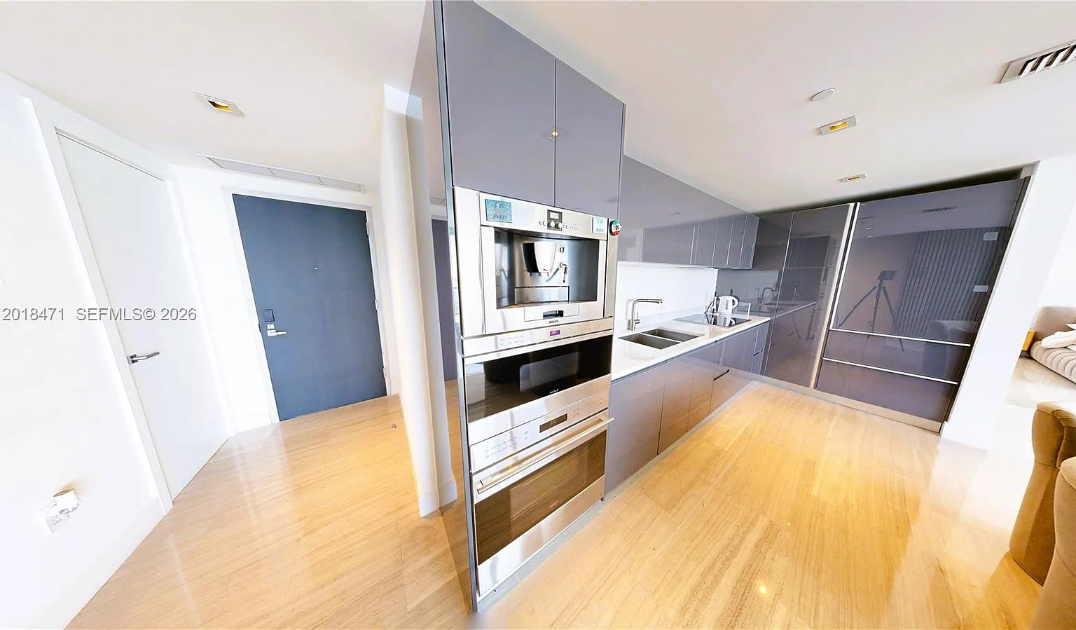 1 bed, 777 sqft, $7,500 — Photo 3