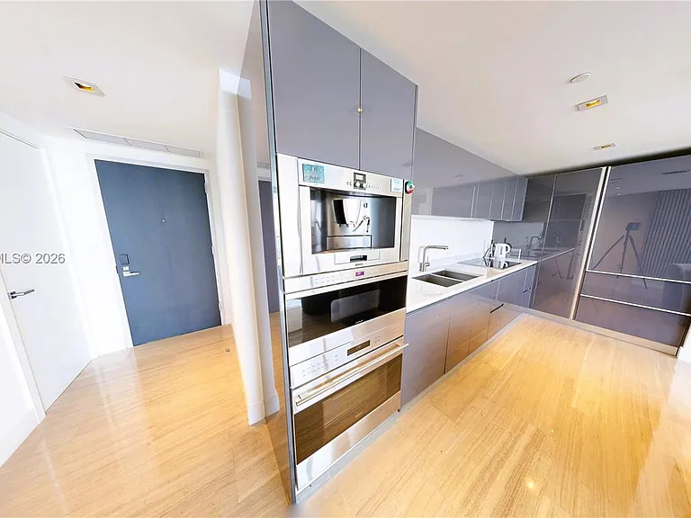 1451 Brickell Ave #2502 — Photo 2
