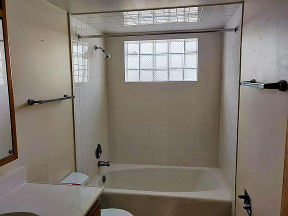 2nd image of 4440 W 111th St APT 17