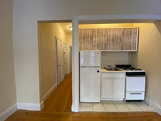 Rented by Urban Real Estate Property Group Inc