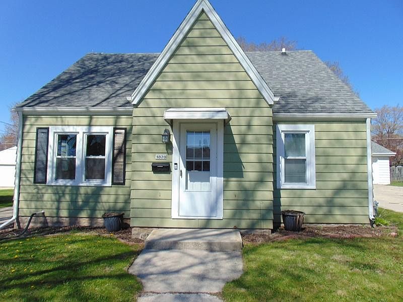 1st image of 1828 N 21st St