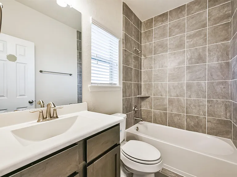 1504 Peyton Oaks Pl — Photo 38
