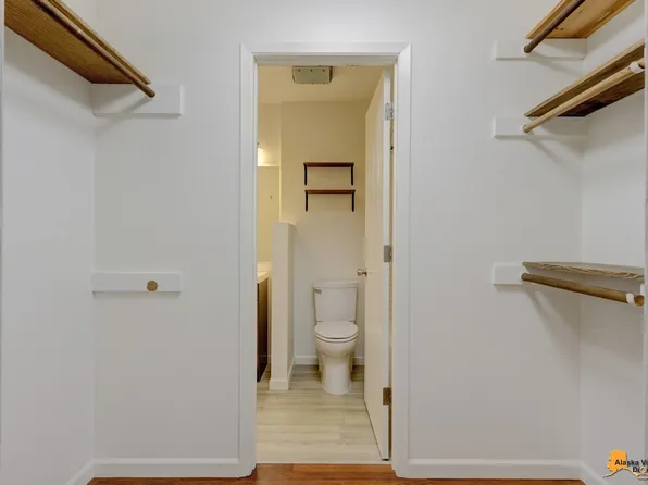 1605 Sitka St APT 304, Anchorage, AK 99501