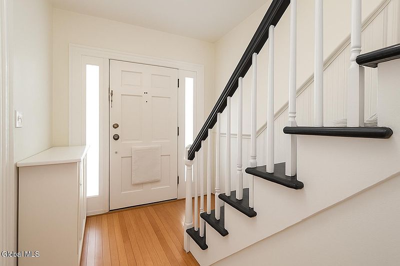 2nd image of 45 Fairlawn Avenue