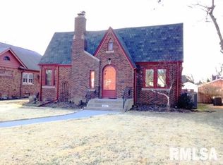 2521 28th St, Moline, IL 61265