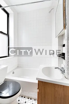 Rented by City Wide Apartments | media 15