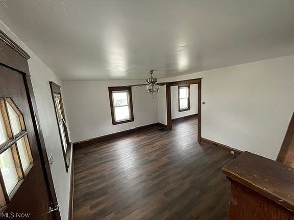 5th image of 838 10th St NE