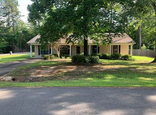 100 E Hampton Dr, Pineville, LA 71360