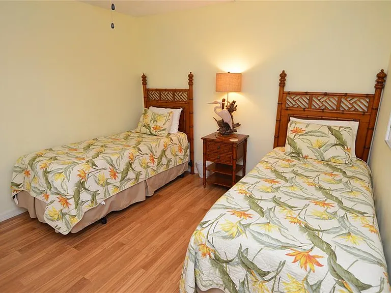 18650 Gulf Blvd #305 — Photo 46