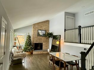 410 E Atwater Ave, Elmhurst, IL 60126