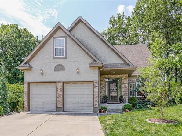 1815 NE 80th St, Gladstone, MO 64118