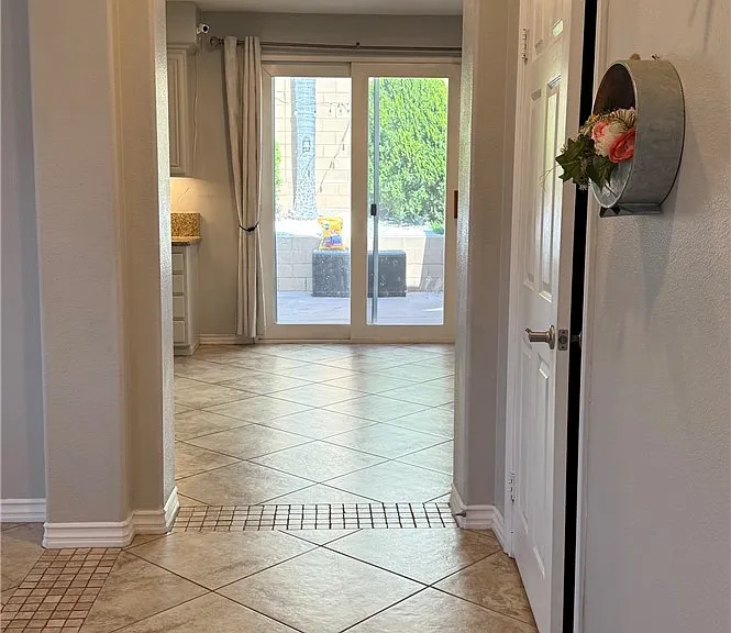 5425 Turin Way — Photo 8