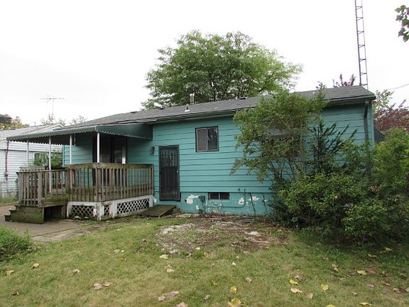 2nd image of 2119 Eastlawn St