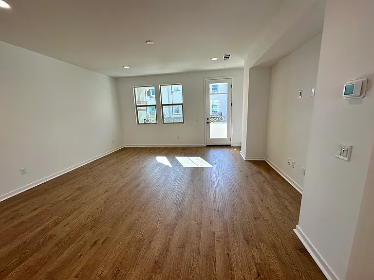 249 Averett Ct — Photo 18