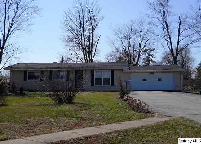 Home for Sale in Coatsburg, IL $79,900