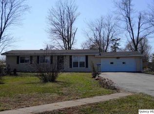 101 Mendon St, Coatsburg, IL 62325