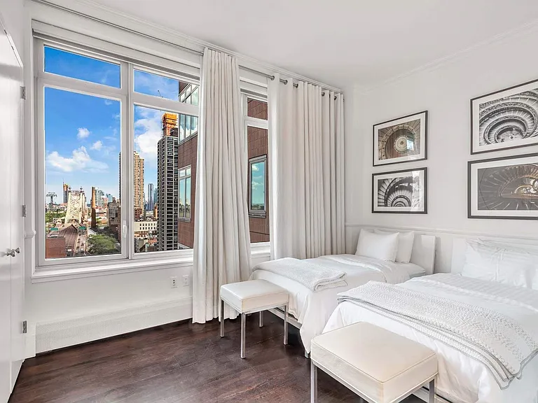 205 E 59th St #17C — Photo 9