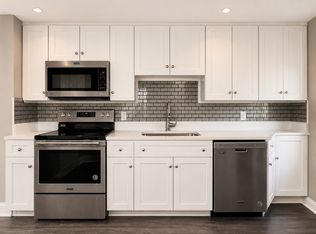 42 Clinton St APT 2, Taunton, MA 02780