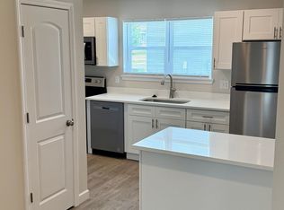400 Maple Valley Dr #44, Farmington, MO 63640