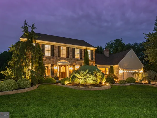 23 Abington Rd, Mount Laurel, NJ 08054