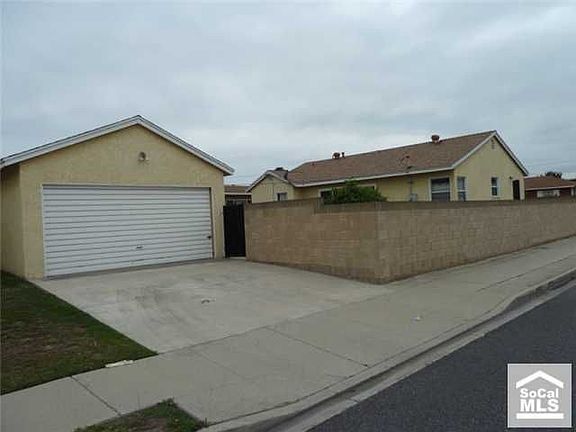 4th image of 5444 Carfax Ave