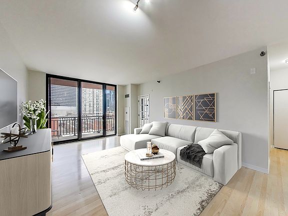 5th image of 330 N Jefferson St APT 803