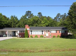 603 Lee Dr, Burgaw, NC 28425