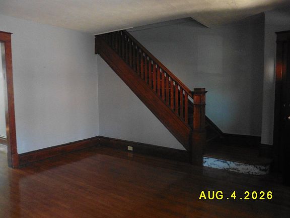 2nd image of 1527 Catherine St
