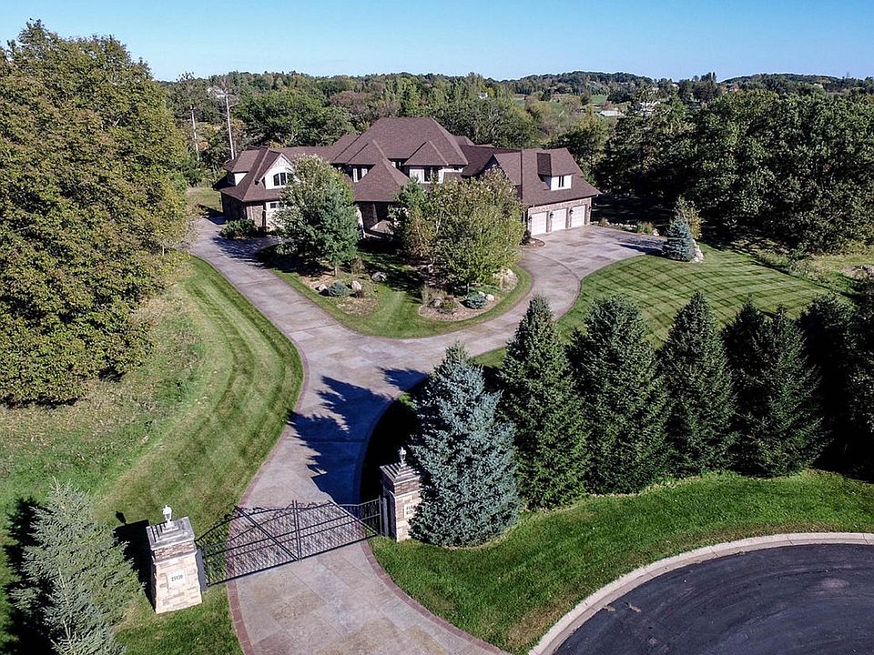 1st image of 23130 Itasca Avenue Cir N