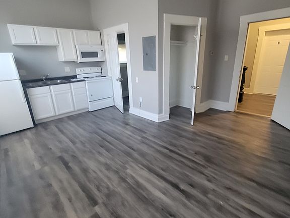 4th image of 1435 E Legrande Ave #11476720
