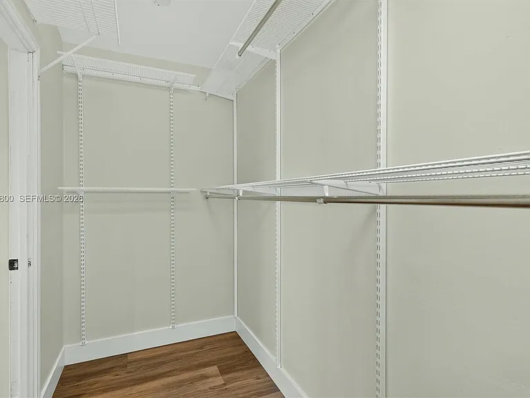 1 Grove Isle Dr #506 — Photo 40