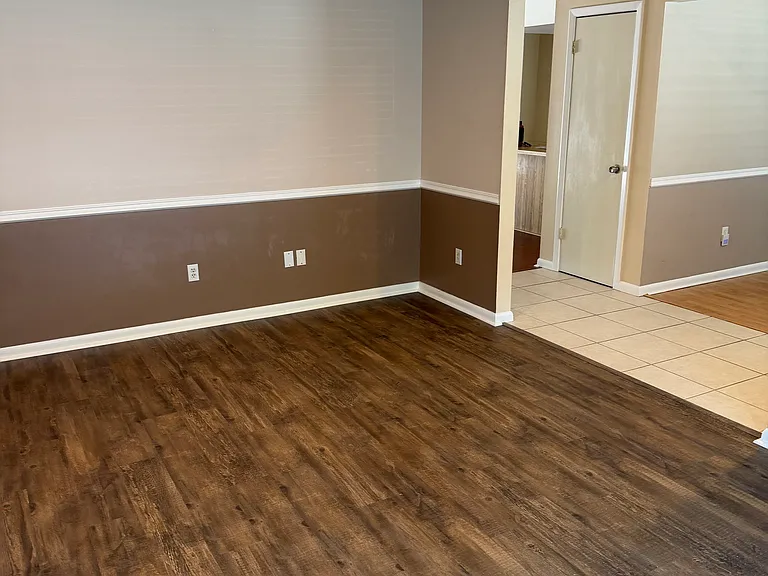 4714 Fox Hunt Dr — Photo 2