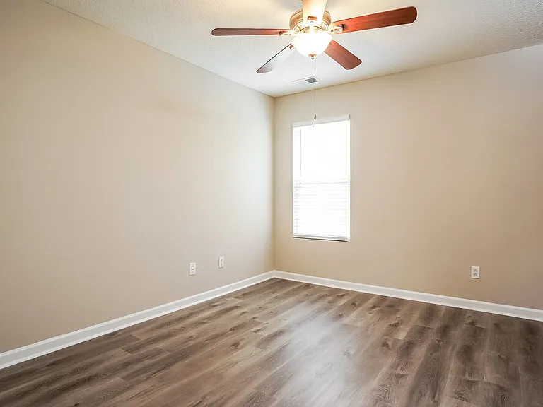 70 Brookhaven Dr — Photo 10