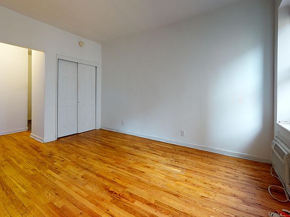 3rd image of 432 E 83rd St APT 3D