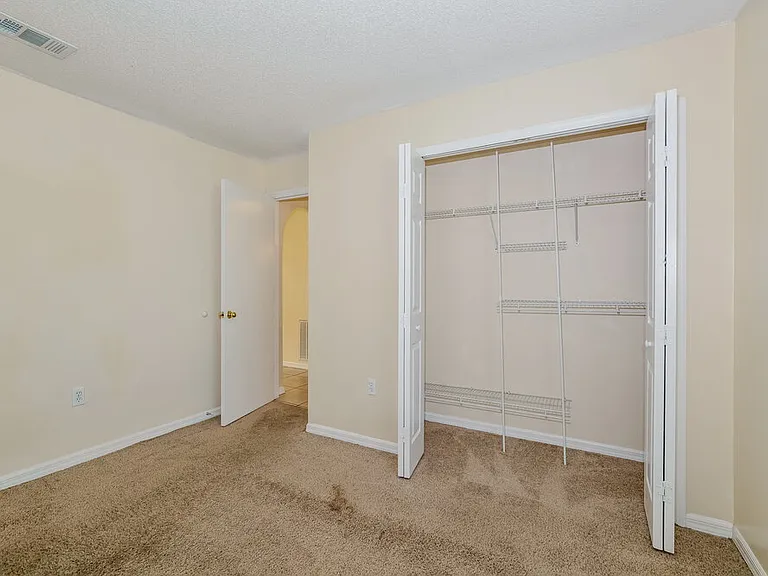 12641 Parkbury Dr — Photo 14