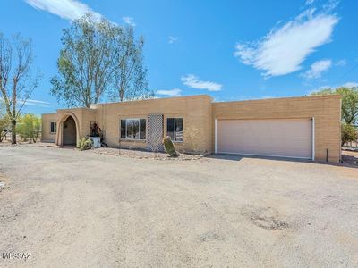 8455 N La Oesta Ave, Tucson, AZ, 85704