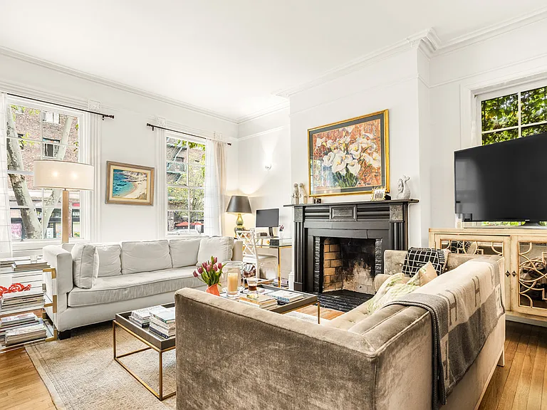 473 Hudson St #1 — Photo 3