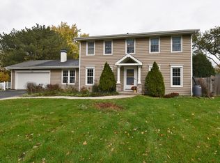 1223 Violet Ln, Batavia, IL
